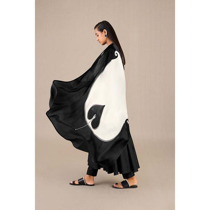 AMPM Sadah Kurta and Pant with dupatta (Set of 3)