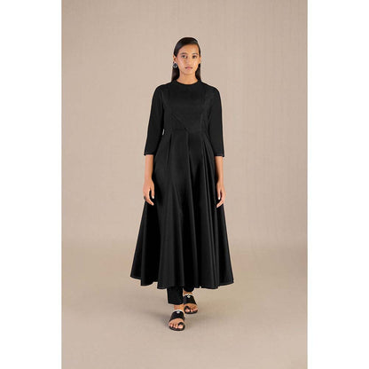 AMPM Sadah Kurta and Pant with dupatta (Set of 3)