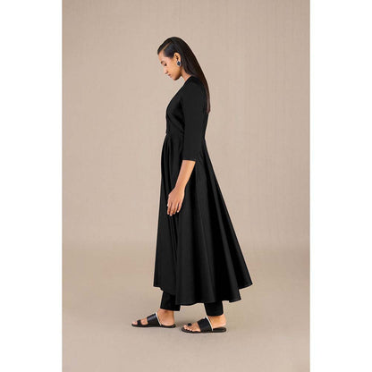 AMPM Sadah Kurta and Pant with dupatta (Set of 3)