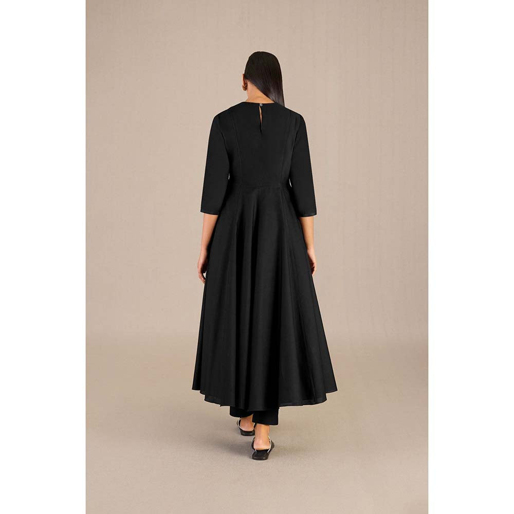 AMPM Sadah Kurta and Pant with dupatta (Set of 3)