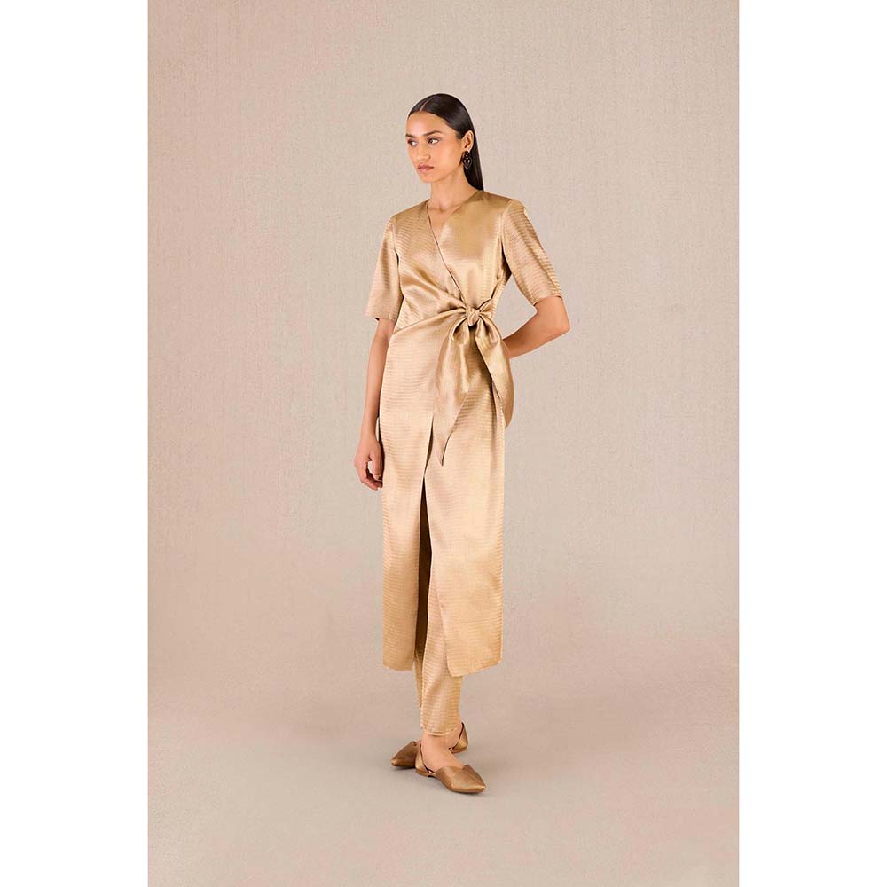 AMPM Urvi Gold Textured Kurta and Pant (Set of 2)