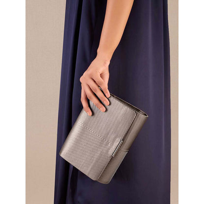 AMPM Zehra Silver Textured Clutch