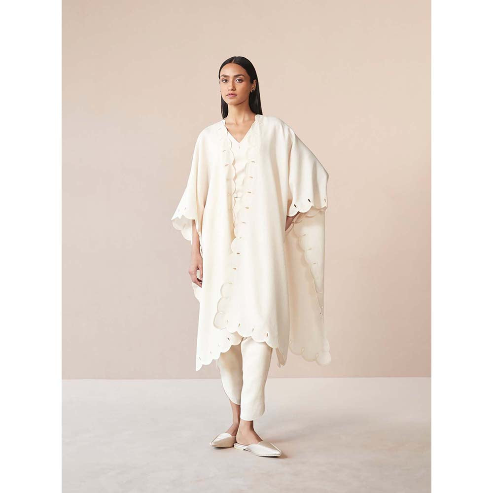 AMPM White Alea Co-Ord (Set of 4)