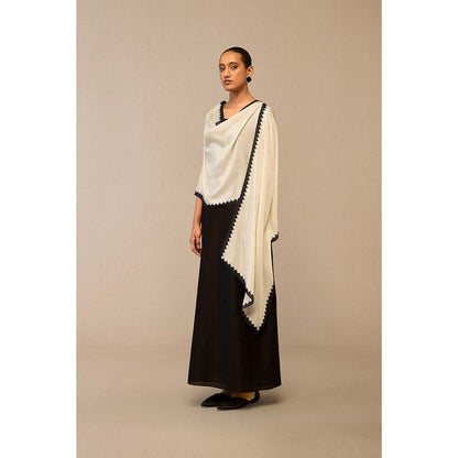 AMPM White Dilair Dupatta