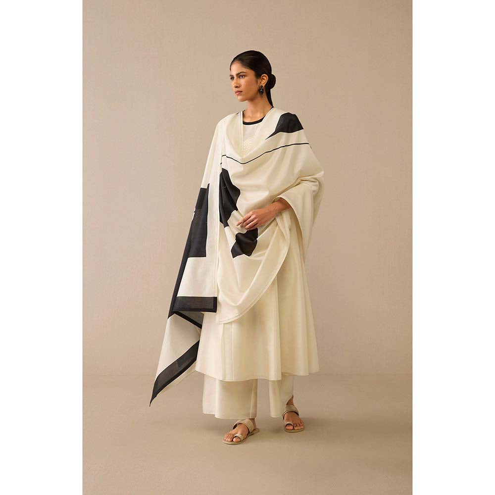 AMPM Ivory Dilkhush Kurta with Palazzo and Dupatta (Set of 3)