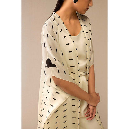 AMPM Ivory Dillagi Cape with Inner, Dhoti and Belt (Set of 4)