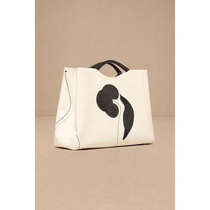 AMPM White Dalbandin Tote Bag with Pouch and Detachable Straps (Set of 2)