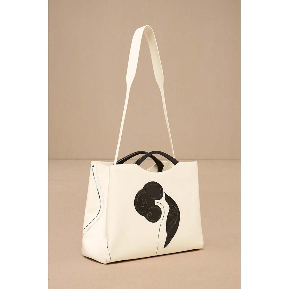 AMPM White Dalbandin Tote Bag with Pouch and Detachable Straps (Set of 2)