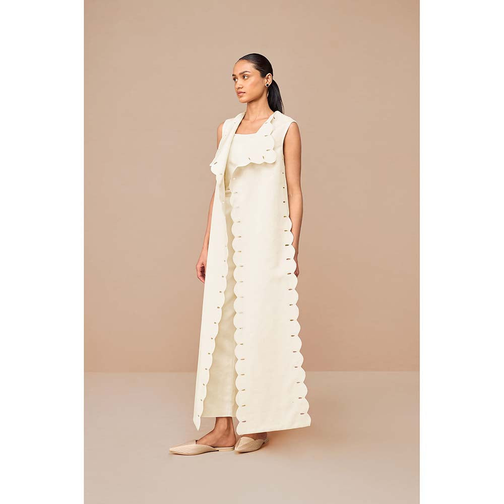 AMPM White Cleo Solid Jacket with Kurta Belt and Pant (Set of 4)