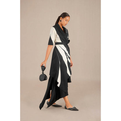 AMPM Reeza Wristlet Bucket Bag