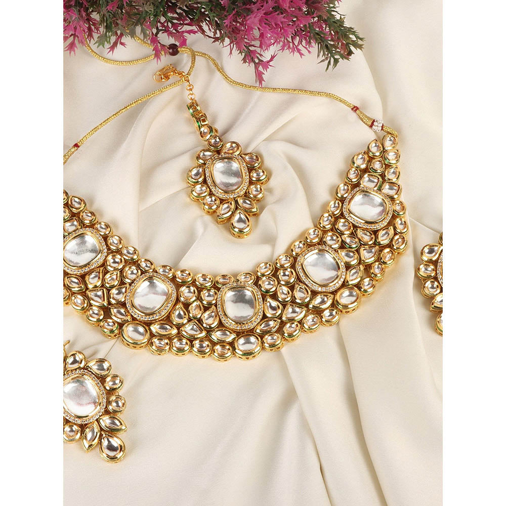 Amreli Jaipur Gold Plated Kundan Choker with Earrings