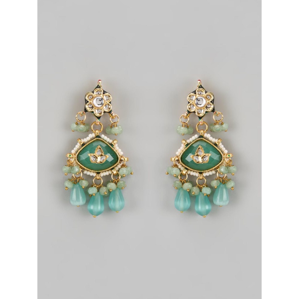 Amreli Jaipur Carving Earrings with Maangtika