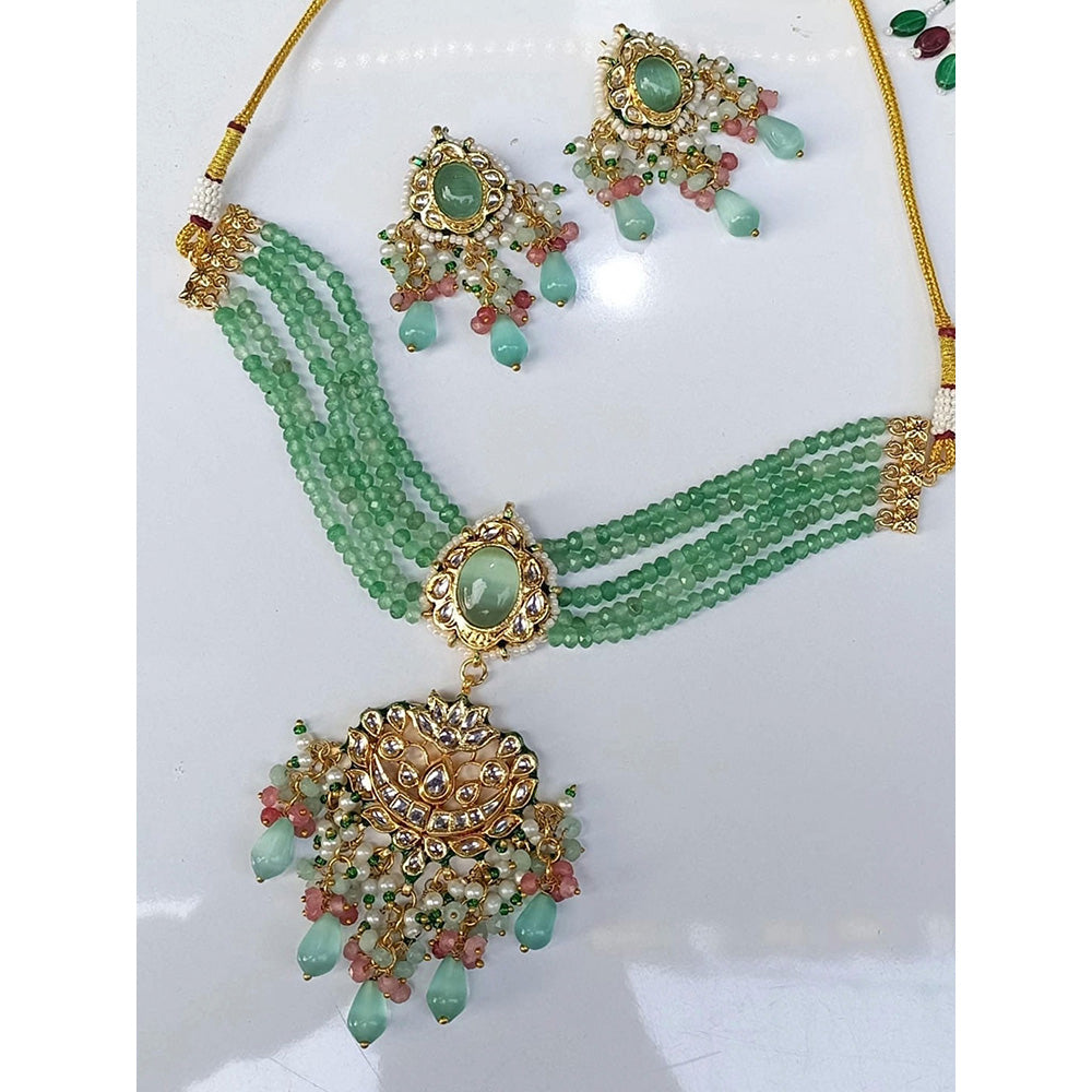 Amreli Jaipur Green Kundan Carving Stone Choker Set