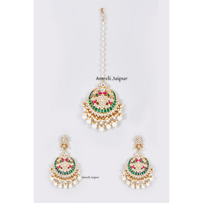 Amreli Jaipur Zinaida Pachi Kundan Earrings With Maangtika