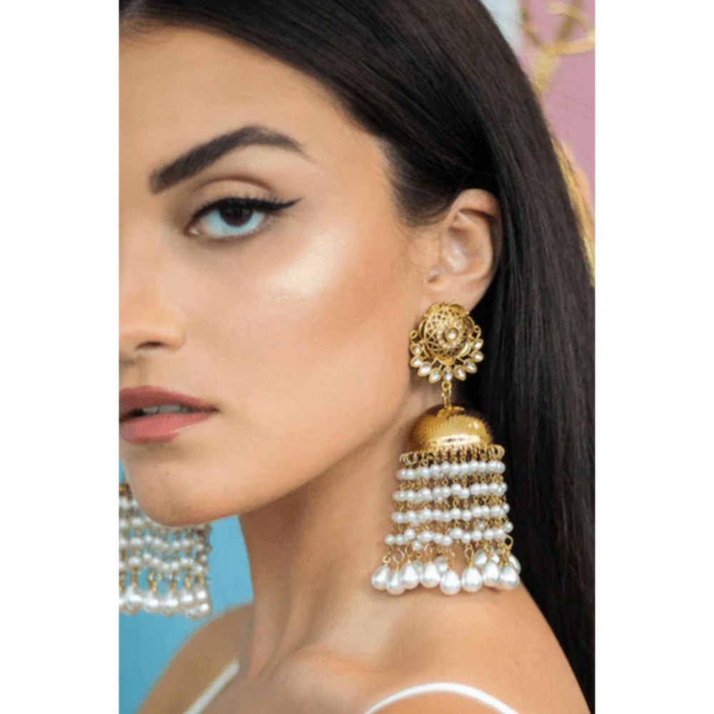 Amreli Jaipur Aarvika Gold Jhumka Earrings