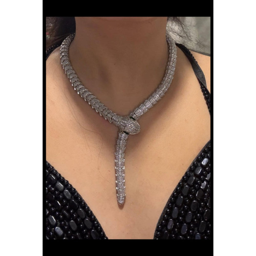 Amreli Jaipur Serpent Silver Diamond Necklace Set