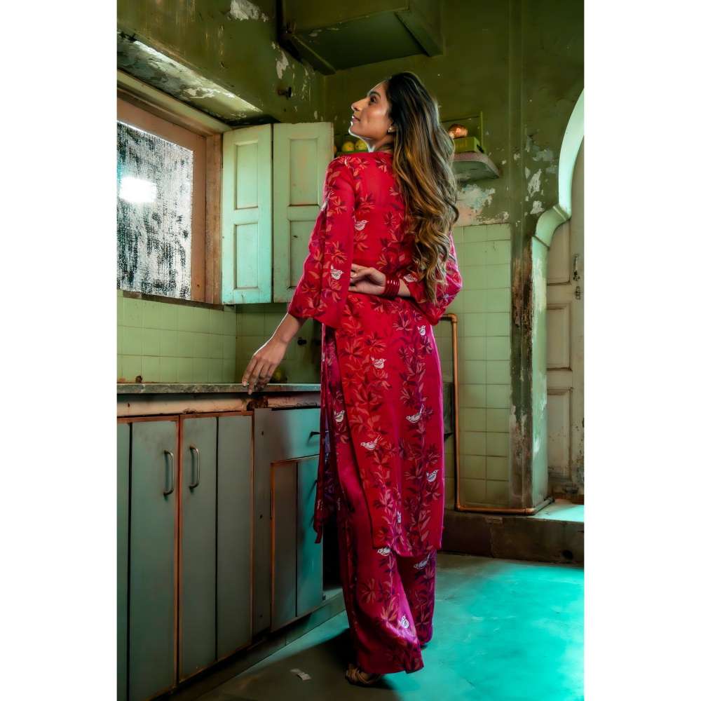 Amrood Pink Straight Kurta with Pant (Set of 2)