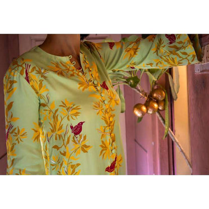 Amrood Yellow Straight Kurta with Pant (Set of 2)