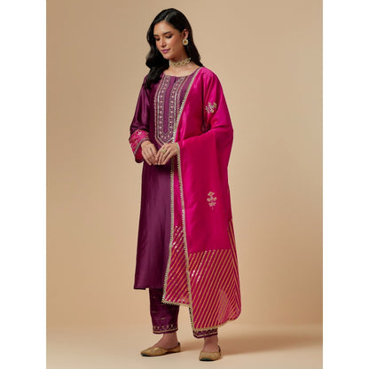 Anantaa by Roohi Trehan Pink Hand Embroidered Silk Chanderi Dupatta