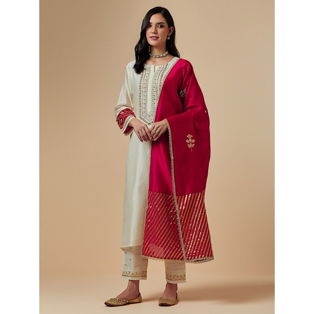 Anantaa by Roohi Trehan Red Hand Embroidered Silk Chanderi Dupatta