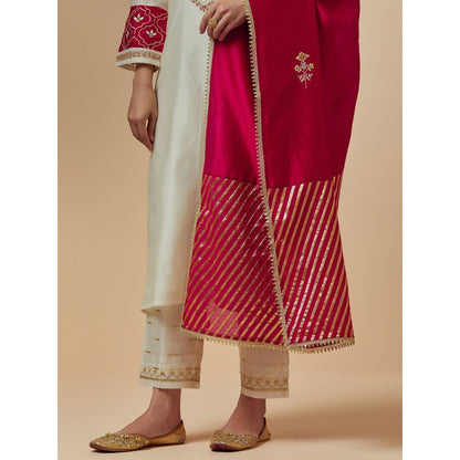 Anantaa by Roohi Trehan Red Hand Embroidered Silk Chanderi Dupatta