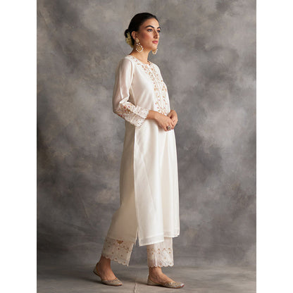 Anantaa by Roohi Trehan Off White Silk Chanderi A-Line Kurta With Hand Embroidery