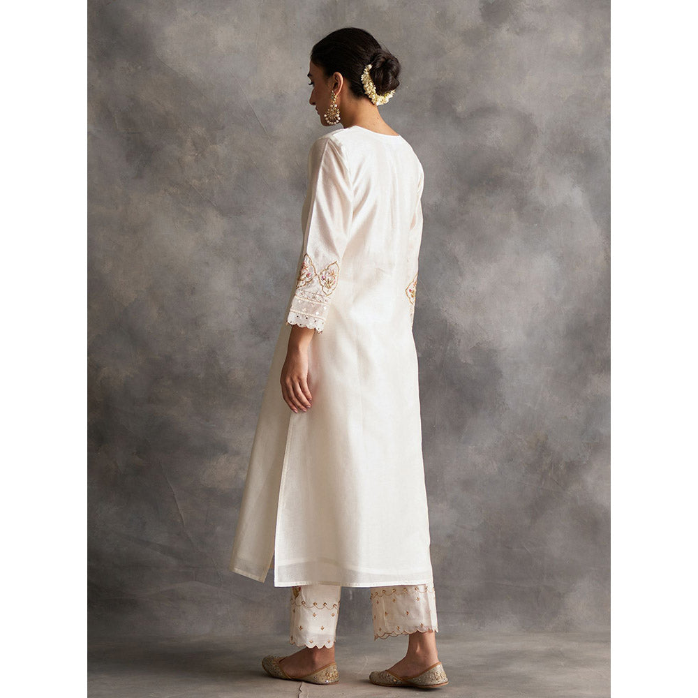 Anantaa by Roohi Trehan Off White Silk Chanderi A-Line Kurta With Hand Embroidery
