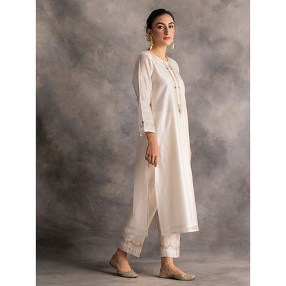 Anantaa by Roohi Trehan Off White Silk Chanderi A-Line Kurta With Hand Embroidery