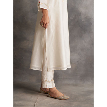 Anantaa by Roohi Trehan Off White Silk Chanderi A-Line Kurta With Hand Embroidery
