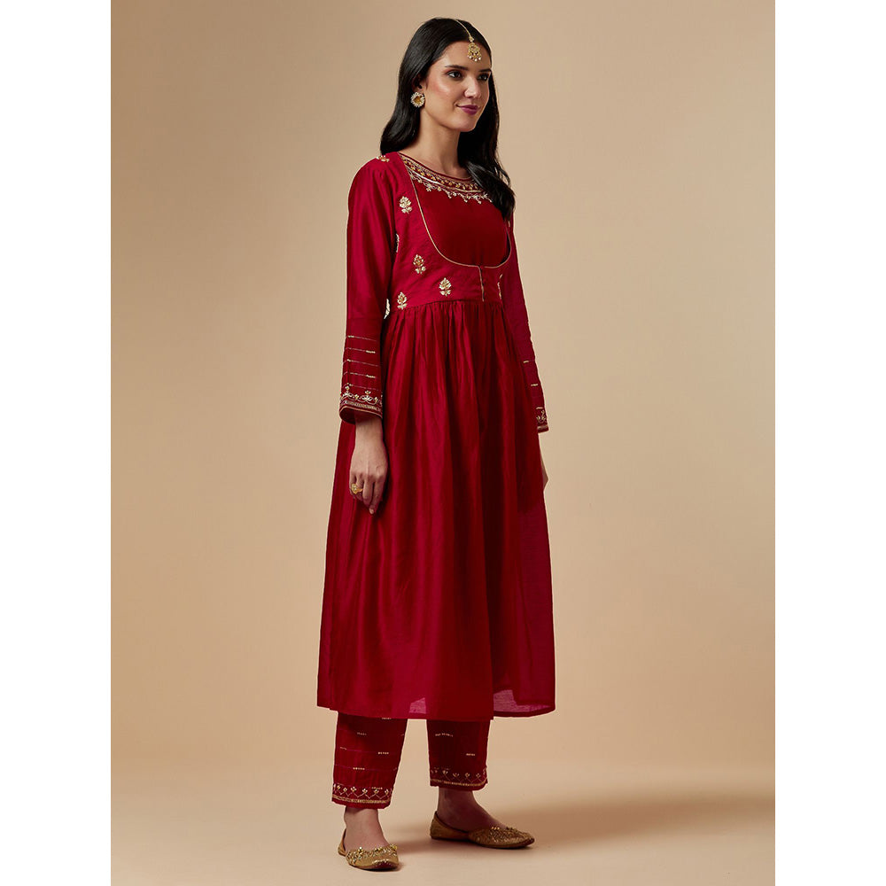 Anantaa by Roohi Trehan Red Silk Chanderi Hand Embroidered Kurta With Gathers