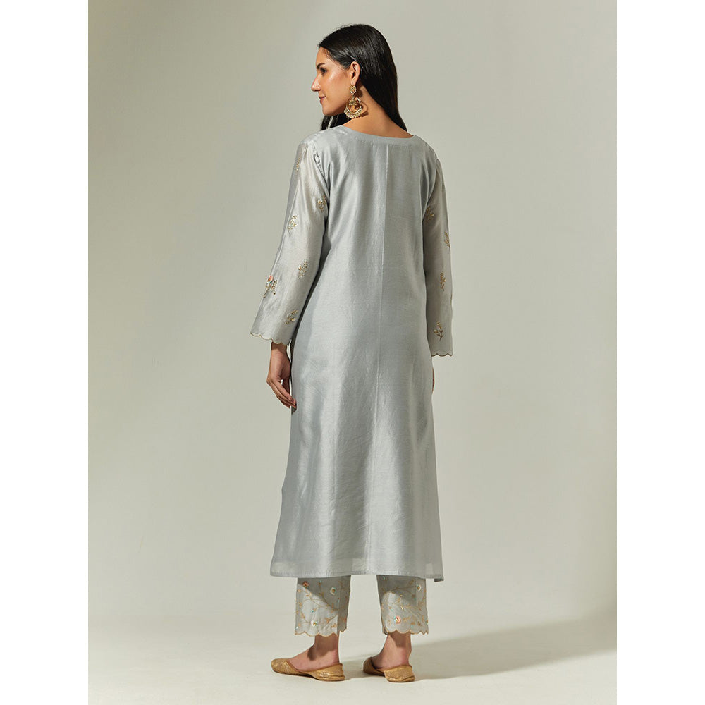 Anantaa by Roohi Trehan Grey Silk Chanderi Hand Embroidered Kurta With Plackett