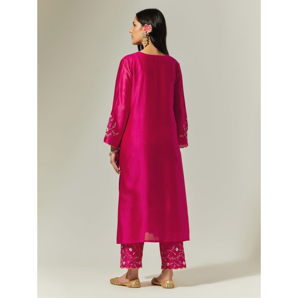 Anantaa by Roohi Trehan Fuchsia Silk Chanderi Hand Embroidered Kurta