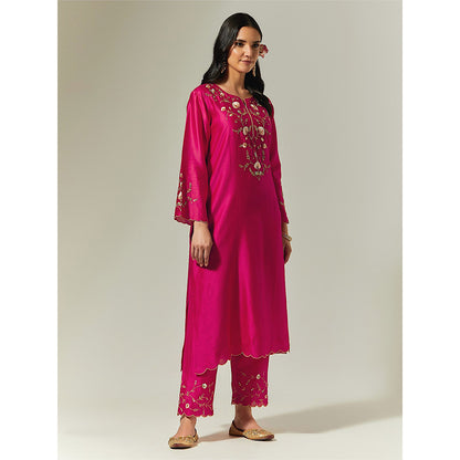 Anantaa by Roohi Trehan Fuchsia Silk Chanderi Hand Embroidered Kurta