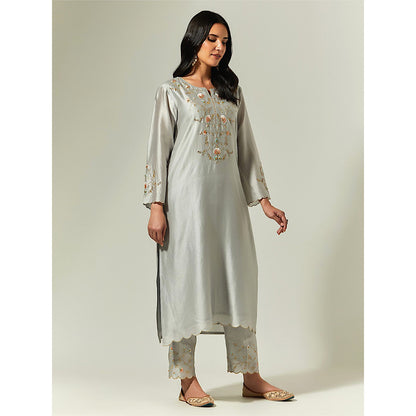 Anantaa by Roohi Trehan Grey Silk Chanderi Hand Embroidered Kurta