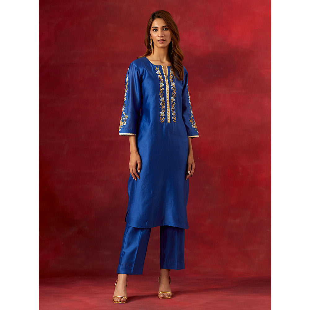 Anantaa by Roohi Trehan Blue Round Neck Kurta With Pant (Set of 2)