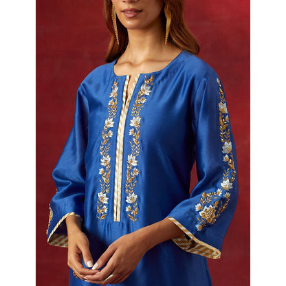 Anantaa by Roohi Trehan Blue Round Neck Kurta With Pant (Set of 2)