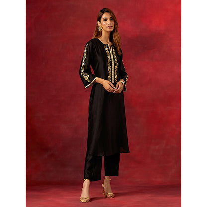 Anantaa by Roohi Trehan Black Round Neck Kurta With Pant (Set of 2)