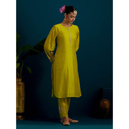 Anantaa by Roohi Trehan Lime Yellow Round Hem Kurta With Back Motif