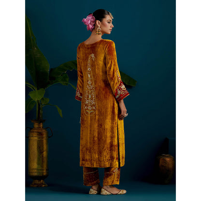 Anantaa by Roohi Trehan Mustard Orange Velvet Round Neck Kurta