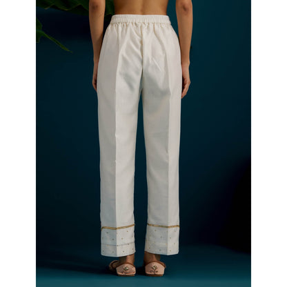 Anantaa by Roohi Trehan Off White Round Neck Long Yoke Kurta with Pant (Set of 2)