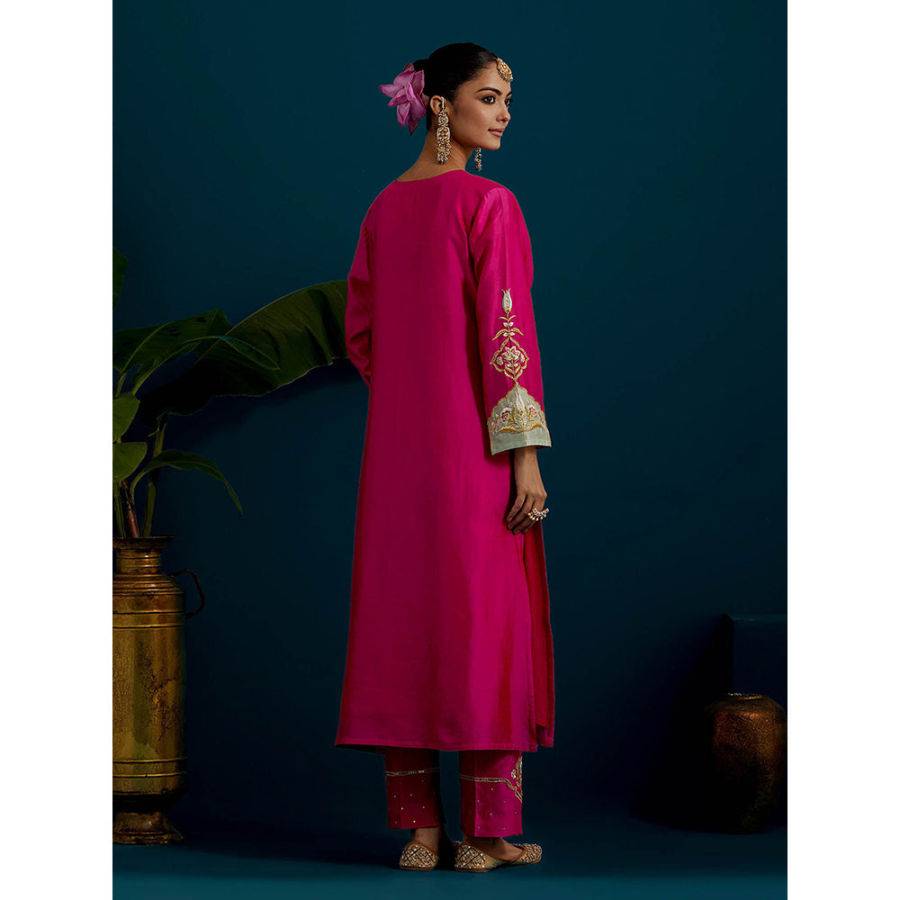Anantaa by Roohi Trehan Pink Paisley Yoke Kurta with Pant (Set of 2)