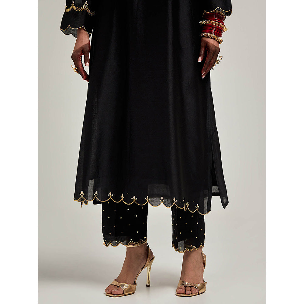 Anantaa by Roohi Trehan Embroidered Yoke Kurta with Pant - Black