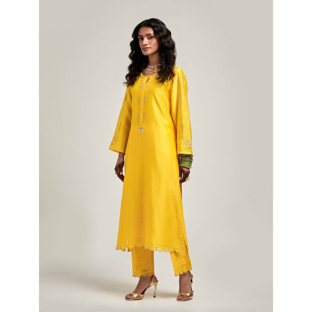 Anantaa by Roohi Trehan Embroidered Scalloped Hem Kurta with Pant - Yellow