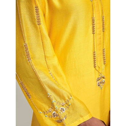 Anantaa by Roohi Trehan Embroidered Scalloped Hem Kurta with Pant - Yellow