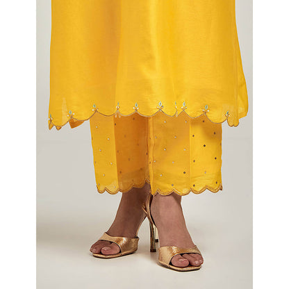 Anantaa by Roohi Trehan Embroidered Scalloped Hem Kurta with Pant - Yellow