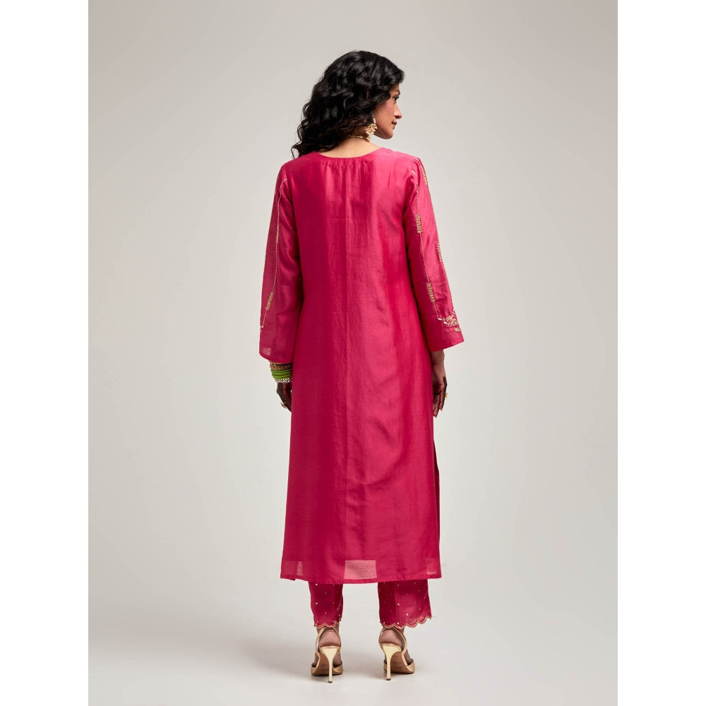 Anantaa by Roohi Trehan Embroidered Scalloped Hem Kurta with Pant - Magenta