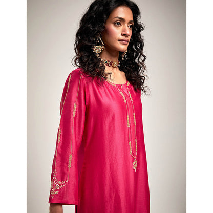 Anantaa by Roohi Trehan Embroidered Scalloped Hem Kurta with Pant - Magenta