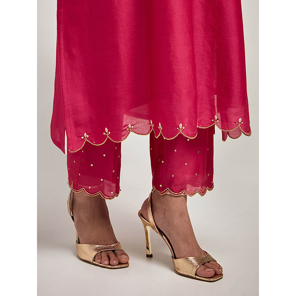 Anantaa by Roohi Trehan Embroidered Scalloped Hem Kurta with Pant - Magenta