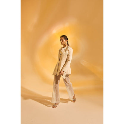 AN'ERA BY ASMITA VERMA Ivory Freesia Blazer with Pant (Set of 2)
