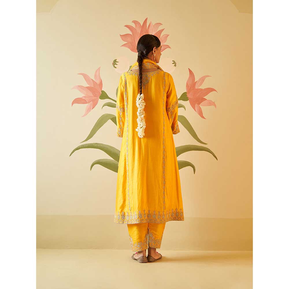 ANGAD SINGH Yellow Chanderi Silk Kurta with Pant & Dupatta (Set of 3)